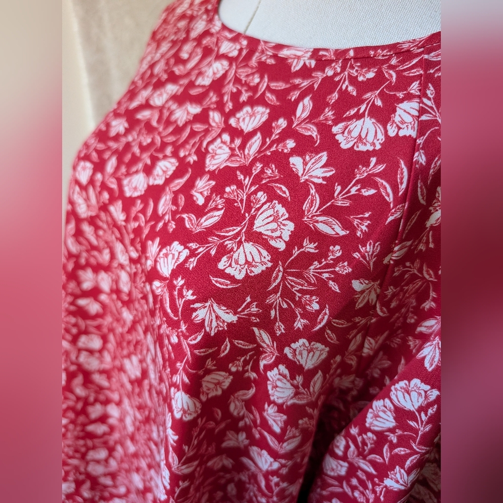 Papermoon 2x 3/4 Sleeve Tie Cuff Red Floral Blouse